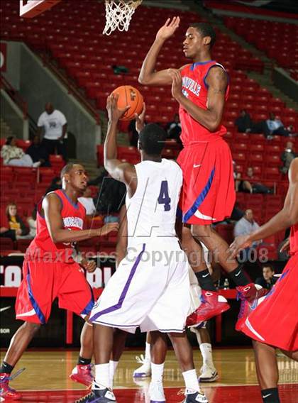Thumbnail 3 in Garfield vs. Duncanville (T-Mobile Invitational) photogallery.