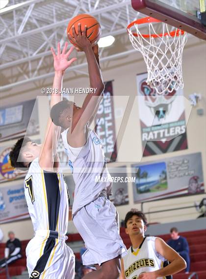 Thumbnail 3 in Godinez vs. Canyon Springs (Rancho Mirage Holiday Invitational) photogallery.