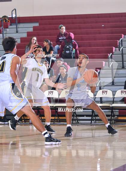 Thumbnail 3 in Godinez vs. Canyon Springs (Rancho Mirage Holiday Invitational) photogallery.