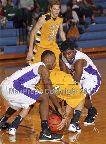 Thumbnail 3 in University vs. Stony Point photogallery.