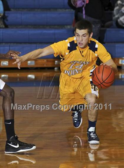 Thumbnail 3 in University vs. Stony Point photogallery.