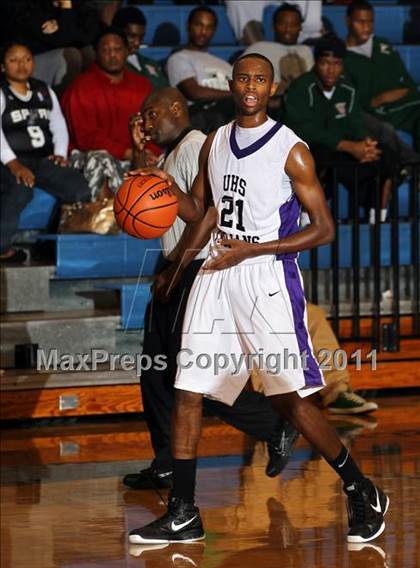 Thumbnail 1 in University vs. Stony Point photogallery.