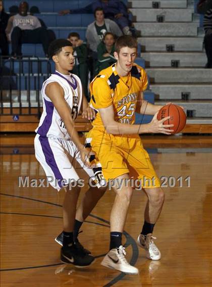 Thumbnail 2 in University vs. Stony Point photogallery.