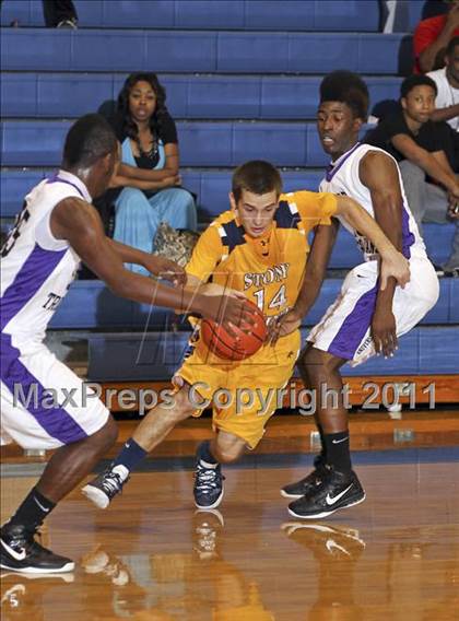 Thumbnail 2 in University vs. Stony Point photogallery.