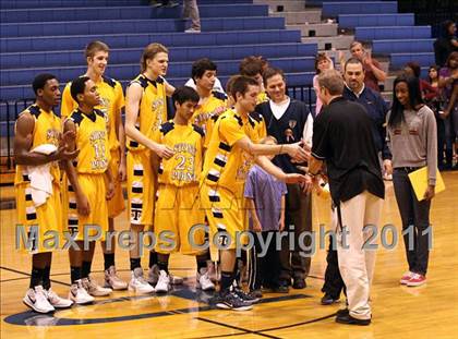 Thumbnail 1 in University vs. Stony Point photogallery.