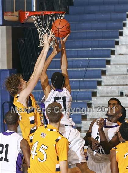Thumbnail 2 in University vs. Stony Point photogallery.