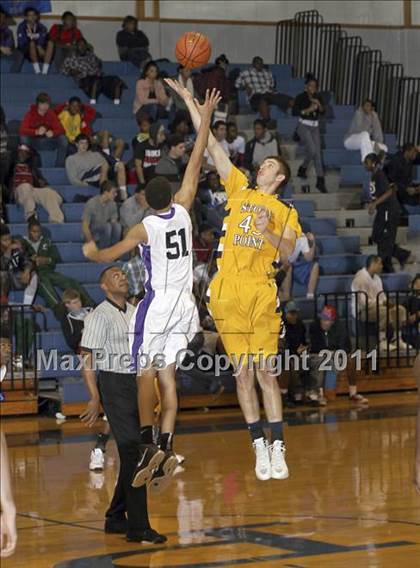 Thumbnail 1 in University vs. Stony Point photogallery.