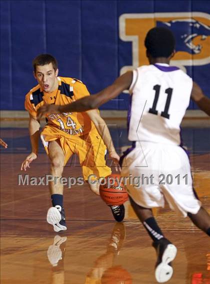 Thumbnail 2 in University vs. Stony Point photogallery.