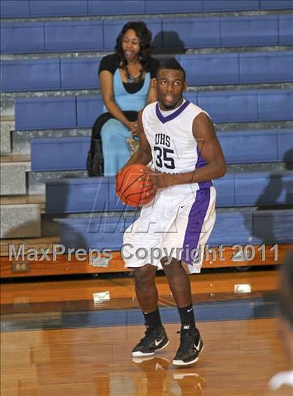 Thumbnail 2 in University vs. Stony Point photogallery.