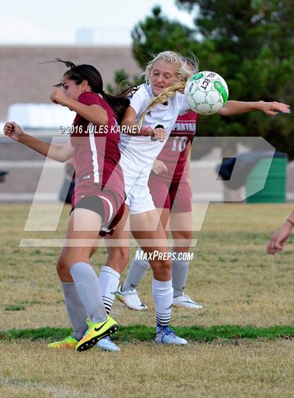Thumbnail 3 in Cimarron-Memorial vs Palo Verde photogallery.
