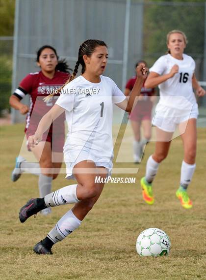 Thumbnail 2 in Cimarron-Memorial vs Palo Verde photogallery.