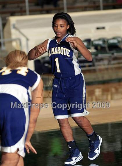 Thumbnail 1 in Ursuline Academy @ La Marque photogallery.