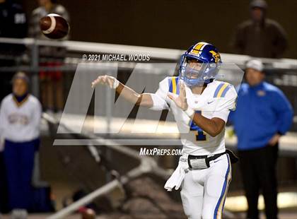 Thumbnail 3 in Bentonville vs. North Little Rock (AAA 7A Quarterfinal Playoff) photogallery.