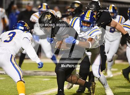 Thumbnail 3 in Bentonville vs. North Little Rock (AAA 7A Quarterfinal Playoff) photogallery.