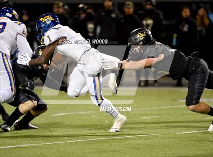 Thumbnail 2 in Bentonville vs. North Little Rock (AAA 7A Quarterfinal Playoff) photogallery.