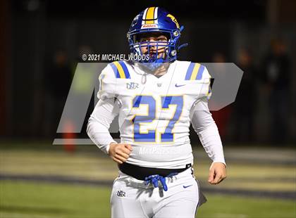 Thumbnail 2 in Bentonville vs. North Little Rock (AAA 7A Quarterfinal Playoff) photogallery.