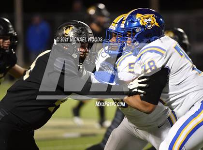 Thumbnail 2 in Bentonville vs. North Little Rock (AAA 7A Quarterfinal Playoff) photogallery.