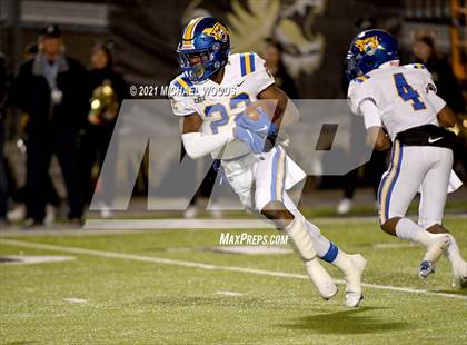 Thumbnail 3 in Bentonville vs. North Little Rock (AAA 7A Quarterfinal Playoff) photogallery.