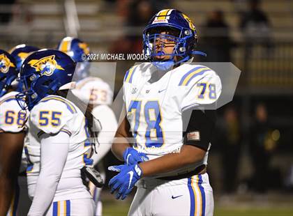 Thumbnail 1 in Bentonville vs. North Little Rock (AAA 7A Quarterfinal Playoff) photogallery.