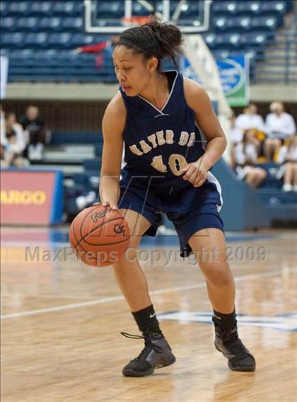 Thumbnail 2 in Bishop's vs Mater Dei (CIF SDS D4 Final) photogallery.