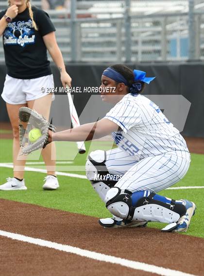 Thumbnail 2 in North Mesquite vs. Lone Star (UIL 5A Softball Area) photogallery.