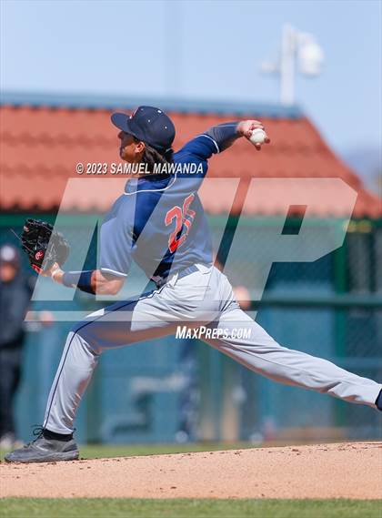 Thumbnail 3 in Chaminade @  Harvard-Westlake photogallery.