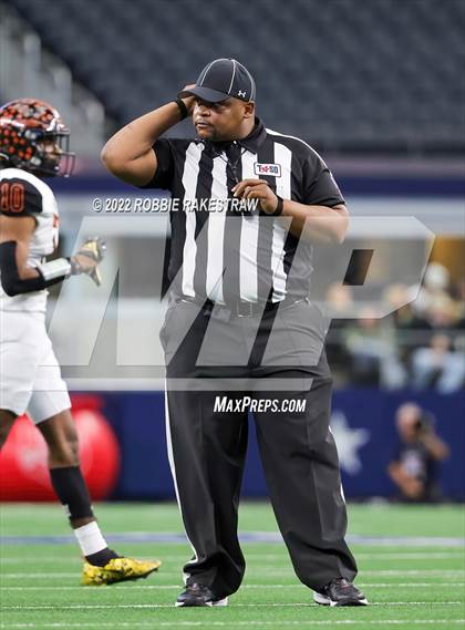 Thumbnail 2 in Refugio @ Hawley (UIL 2A Division 1 Final) photogallery.