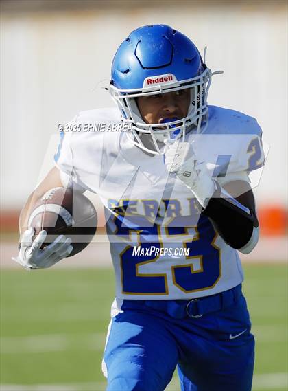 Thumbnail 1 in JV: Junipero Serra @ Sacred Heart Cathedral Preparatory photogallery.