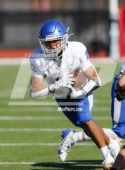 Thumbnail 1 in JV: Junipero Serra @ Sacred Heart Cathedral Preparatory photogallery.