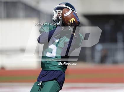 Thumbnail 2 in JV: Junipero Serra @ Sacred Heart Cathedral Preparatory photogallery.