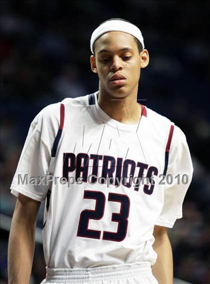 Thumbnail 2 in Penn Wood vs. Plymouth Whitemarsh (PIAA Class AAAA Championship) photogallery.