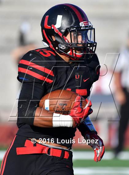 Thumbnail 3 in Helix vs. Clayton Valley Charter (Honor Bowl Series) photogallery.