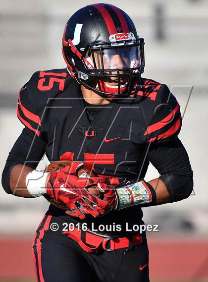Thumbnail 1 in Helix vs. Clayton Valley Charter (Honor Bowl Series) photogallery.