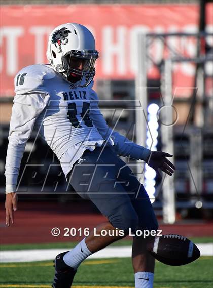 Thumbnail 2 in Helix vs. Clayton Valley Charter (Honor Bowl Series) photogallery.