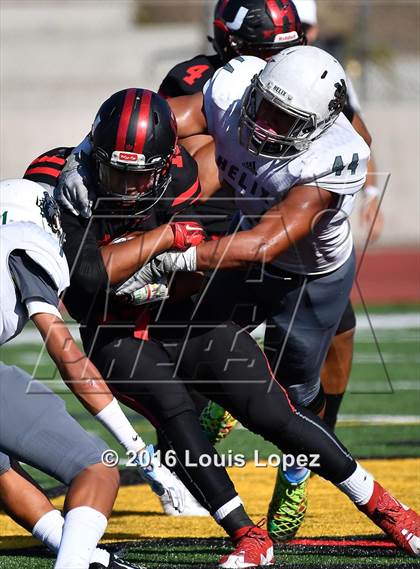 Thumbnail 2 in Helix vs. Clayton Valley Charter (Honor Bowl Series) photogallery.