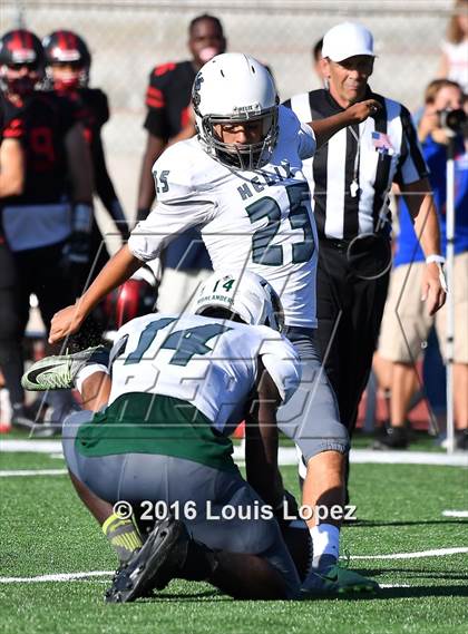 Thumbnail 2 in Helix vs. Clayton Valley Charter (Honor Bowl Series) photogallery.
