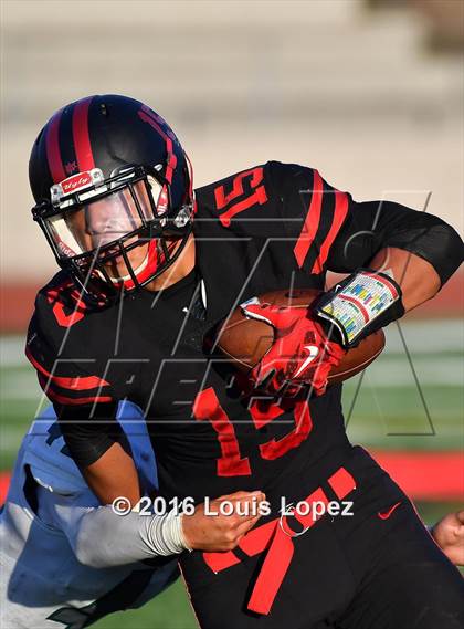 Thumbnail 1 in Helix vs. Clayton Valley Charter (Honor Bowl Series) photogallery.