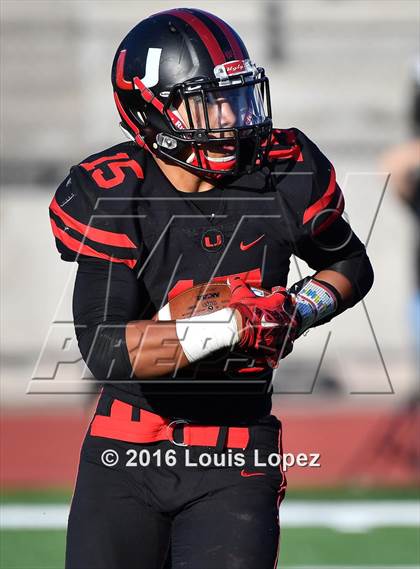 Thumbnail 3 in Helix vs. Clayton Valley Charter (Honor Bowl Series) photogallery.