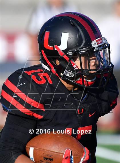 Thumbnail 3 in Helix vs. Clayton Valley Charter (Honor Bowl Series) photogallery.