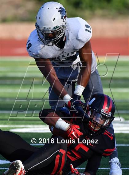 Thumbnail 2 in Helix vs. Clayton Valley Charter (Honor Bowl Series) photogallery.