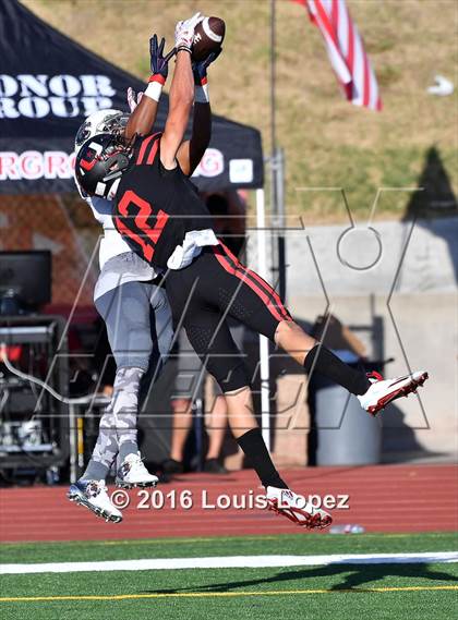 Thumbnail 2 in Helix vs. Clayton Valley Charter (Honor Bowl Series) photogallery.
