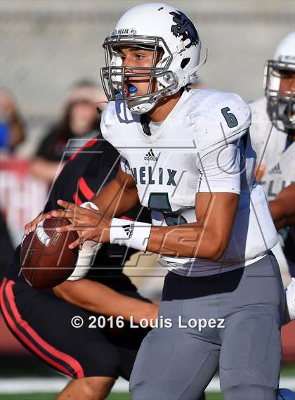 Thumbnail 3 in Helix vs. Clayton Valley Charter (Honor Bowl Series) photogallery.