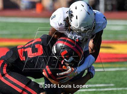 Thumbnail 1 in Helix vs. Clayton Valley Charter (Honor Bowl Series) photogallery.