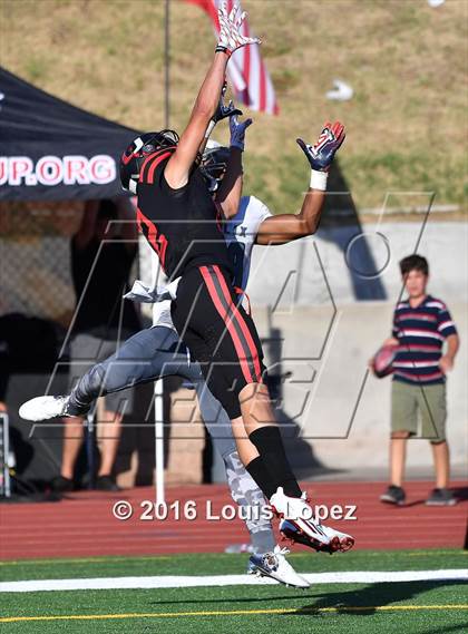 Thumbnail 1 in Helix vs. Clayton Valley Charter (Honor Bowl Series) photogallery.