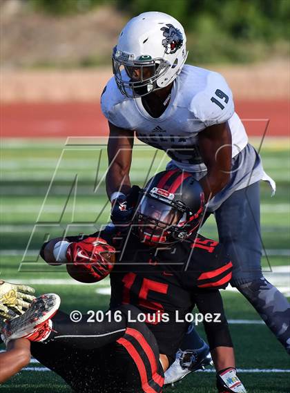 Thumbnail 1 in Helix vs. Clayton Valley Charter (Honor Bowl Series) photogallery.