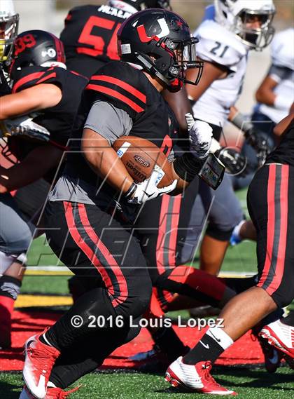Thumbnail 1 in Helix vs. Clayton Valley Charter (Honor Bowl Series) photogallery.