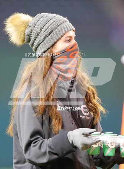 Thumbnail 2 in Graham @ Celina (UIL Class 4A Division 2  Region Final) photogallery.