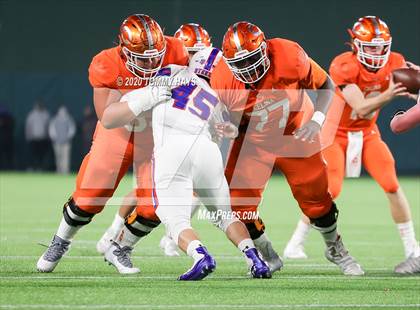 Thumbnail 2 in Graham @ Celina (UIL Class 4A Division 2  Region Final) photogallery.