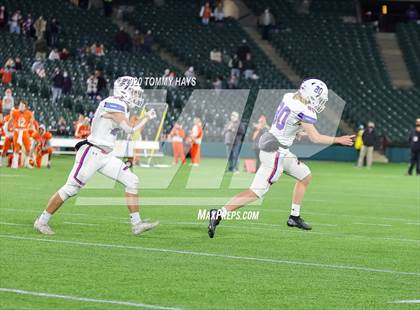 Thumbnail 2 in Graham @ Celina (UIL Class 4A Division 2  Region Final) photogallery.