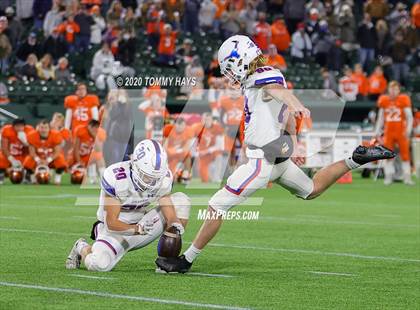 Thumbnail 3 in Graham @ Celina (UIL Class 4A Division 2  Region Final) photogallery.